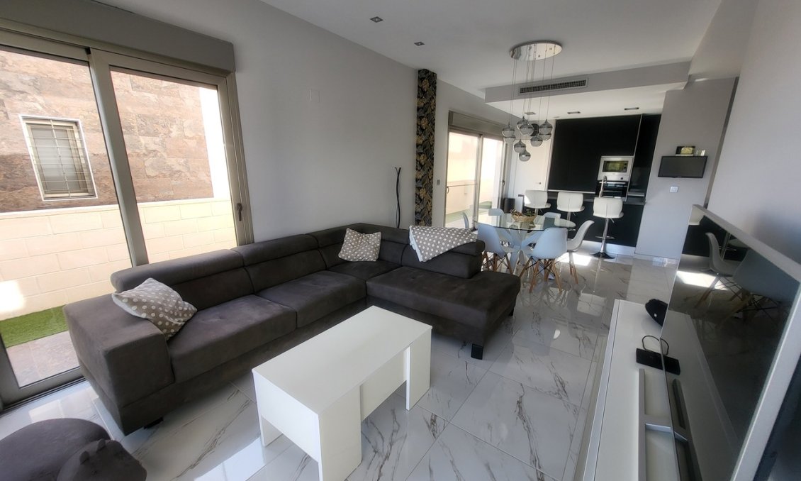 Wiederverkauf - Villa -
Orihuela Costa - Costa Blanca