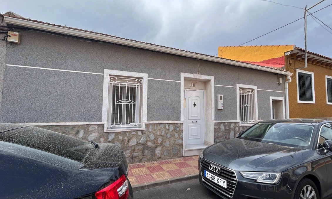 Revânzare - Vilă -
Jacarilla - Inland