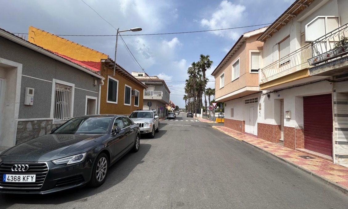 Revânzare - Vilă -
Jacarilla - Inland