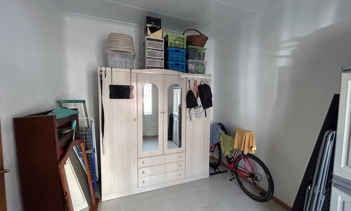 Revânzare - Vilă -
Jacarilla - Inland