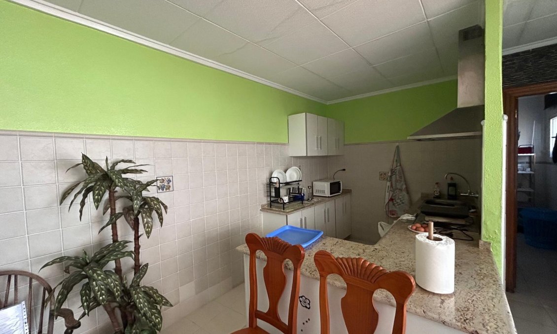 Revânzare - Vilă -
Jacarilla - Inland