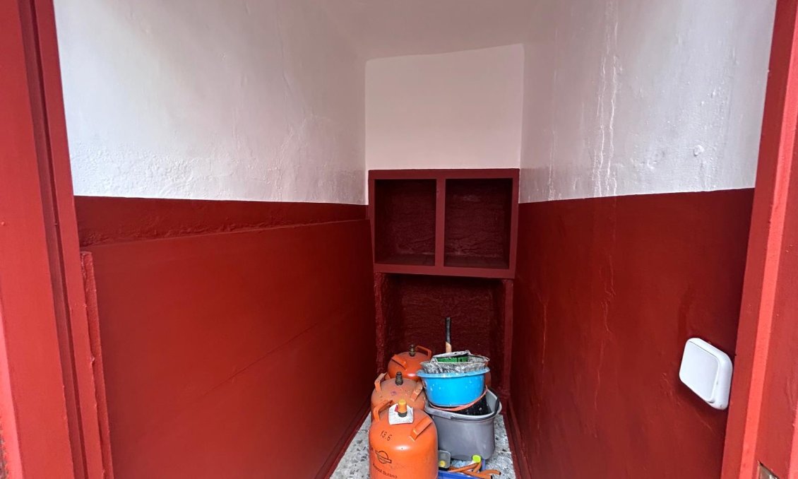 Revânzare - Vilă -
Jacarilla - Inland