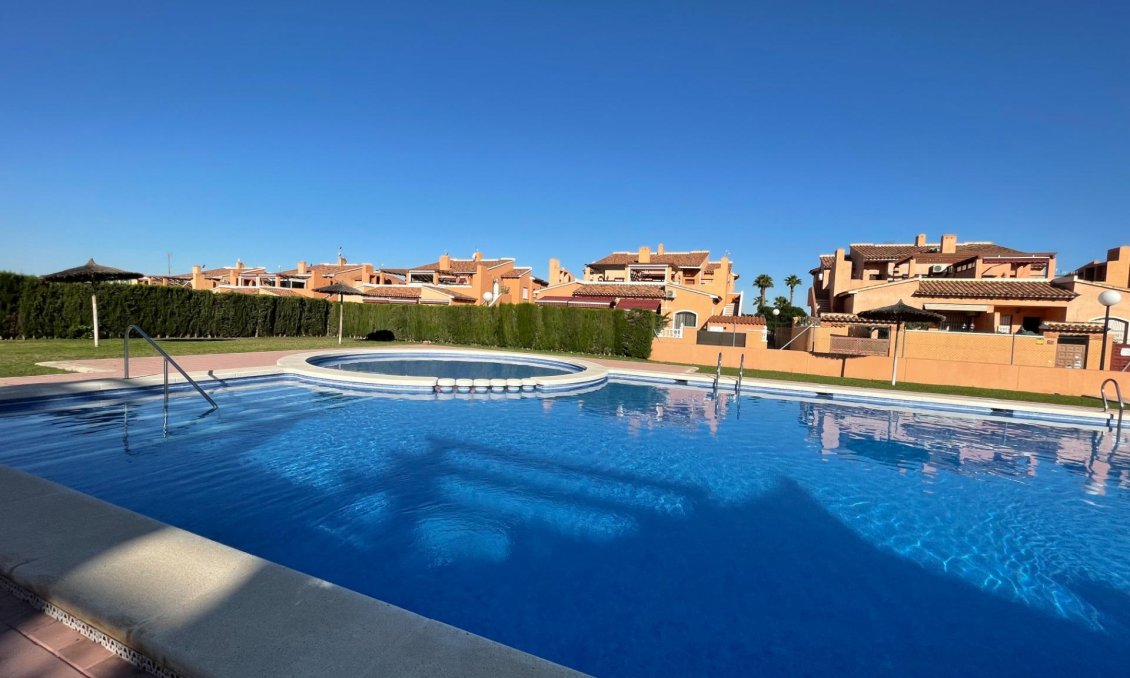 Wiederverkauf - Wohnung -
Torrevieja - Rosaleda-los Frutales