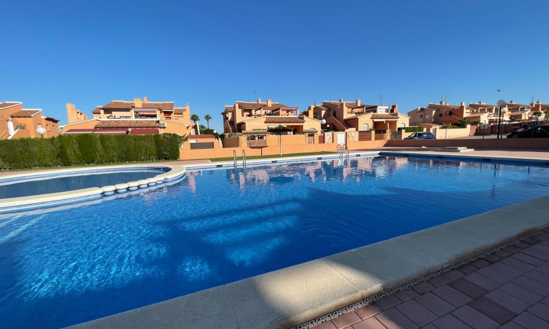 Wiederverkauf - Wohnung -
Torrevieja - Rosaleda-los Frutales