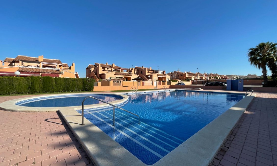 Wiederverkauf - Wohnung -
Torrevieja - Rosaleda-los Frutales