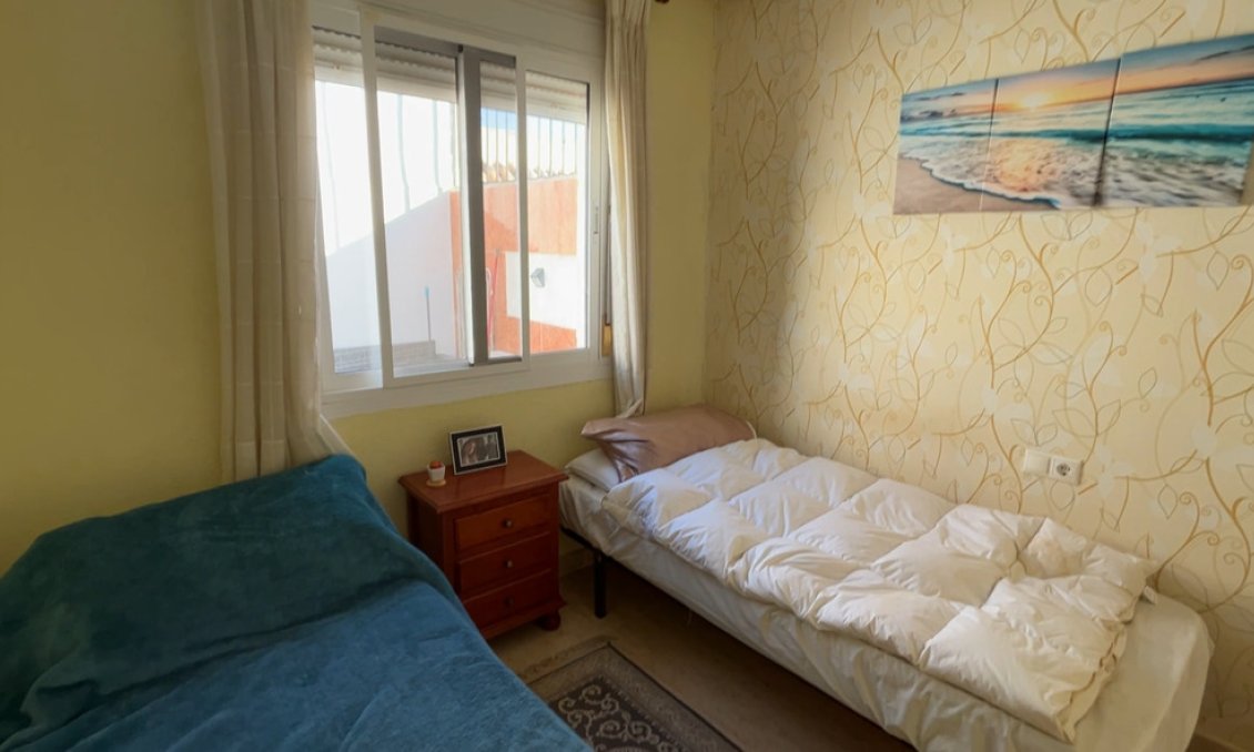 Használt Ingatlanok - Sorház -
Camposol - Inland