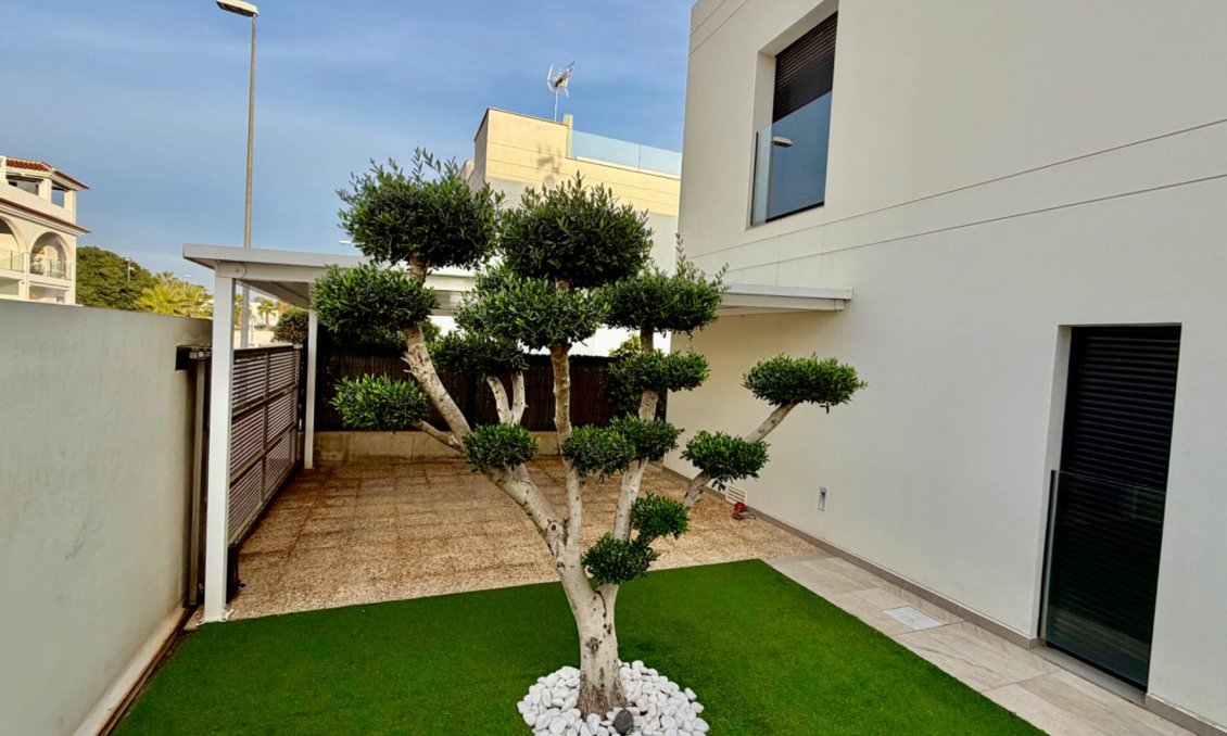 Revente - Villa -
Rojales - Cuidad Quesada