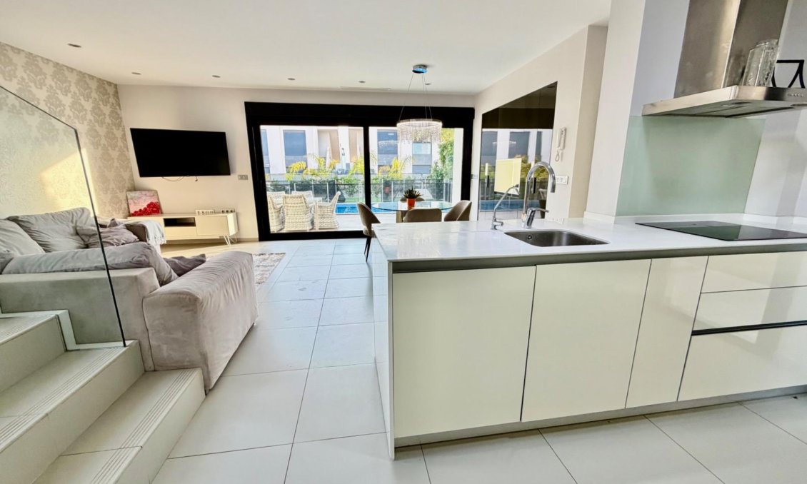 Revente - Villa -
Rojales - Cuidad Quesada