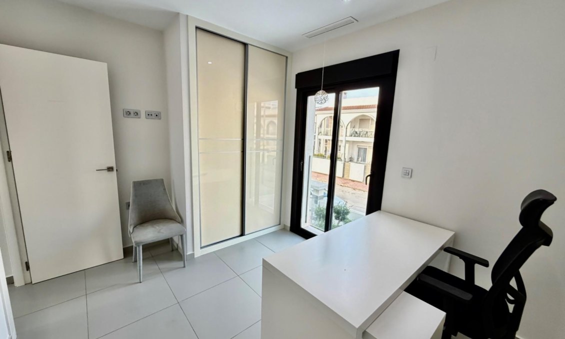 Revente - Villa -
Rojales - Cuidad Quesada