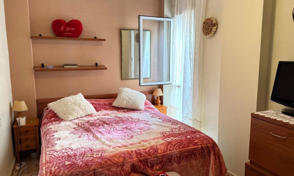 Revente - Appartement -
Torrevieja - Centro