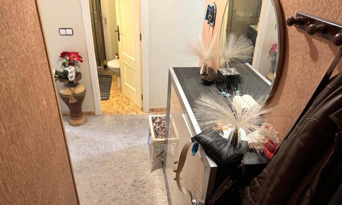 Revente - Appartement -
Torrevieja - Centro