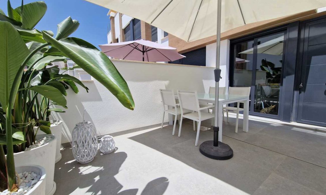 Segunda mano - Town House -
Guardamar del Segura - ELS SECONS