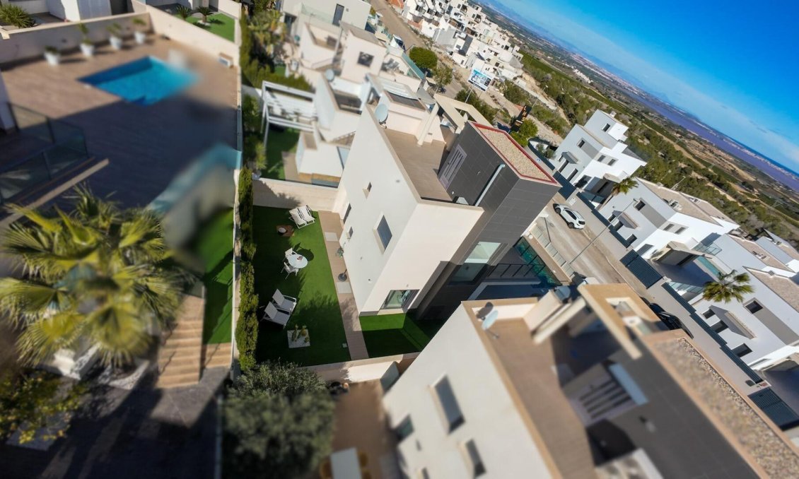 Használt Ingatlanok - Villa -
San Miguel de Salinas - Bellavista