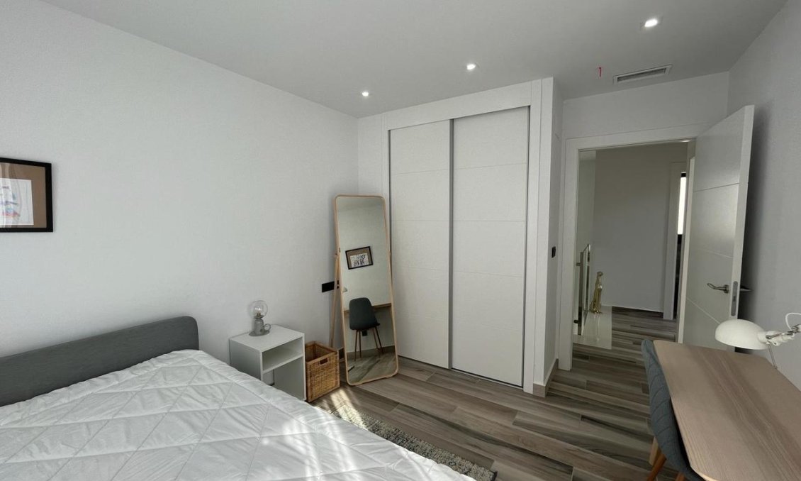 Segunda mano - Villa -
Los Balcones - Costa Blanca