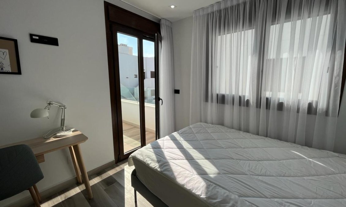 Segunda mano - Villa -
Los Balcones - Costa Blanca