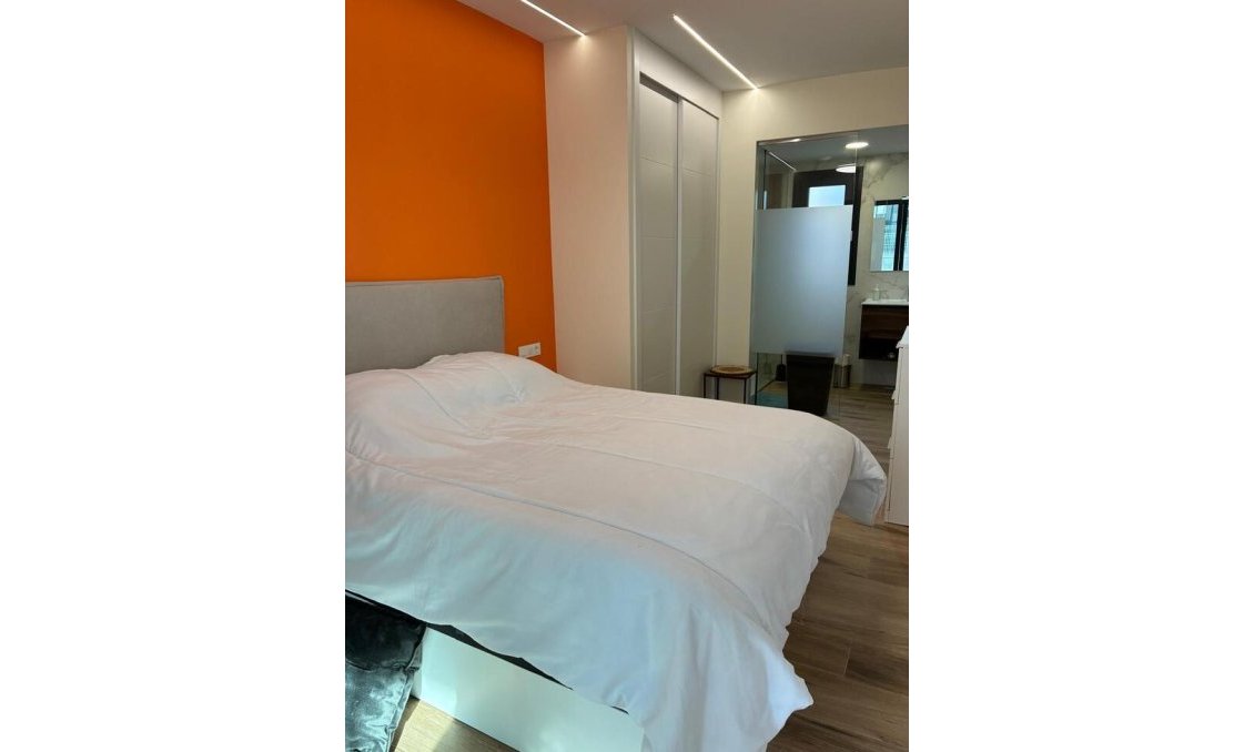 Wiederverkauf - Wohnung -
Villamartin - Costa Blanca