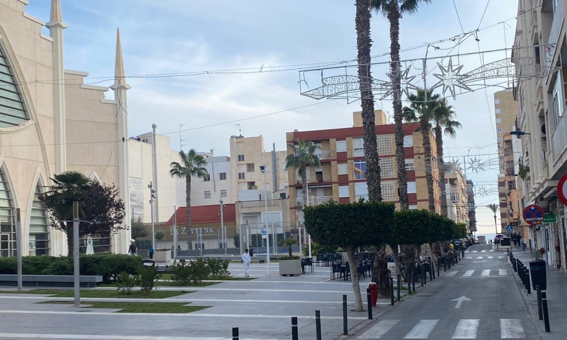 Wiederverkauf - Wohnung -
Torrevieja - Estacion De Autobuses