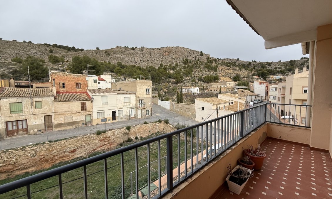 Segunda mano - Apartamento -
Onil - Costa Blanca