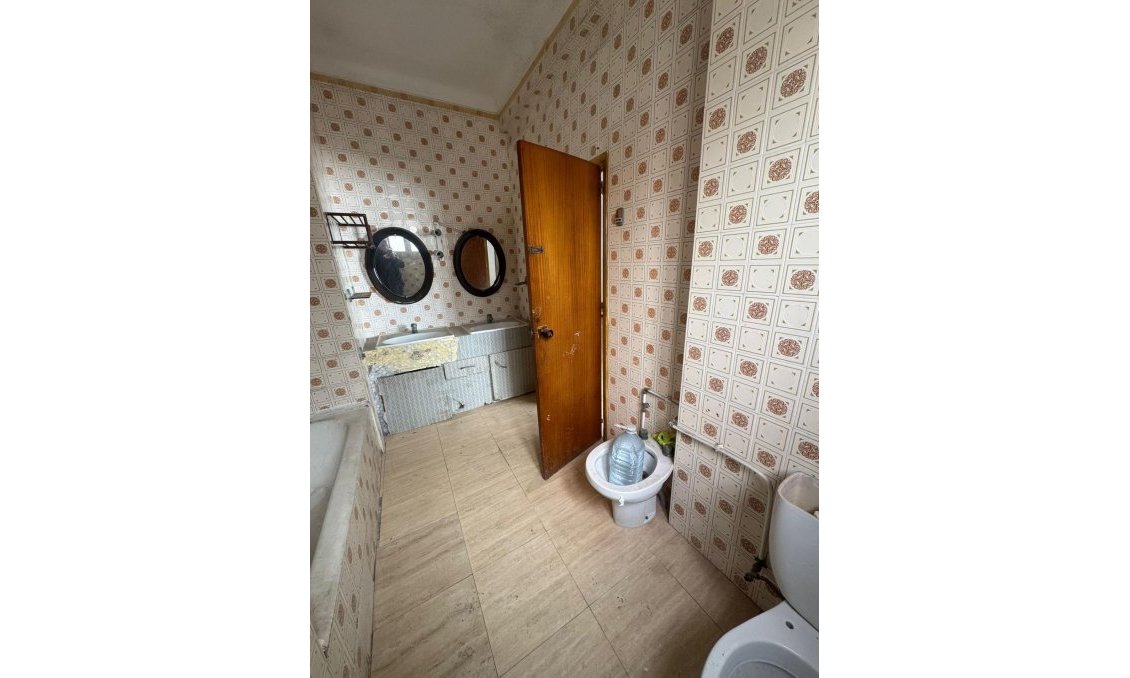 Resale - Apartment -
Guardamar del Segura