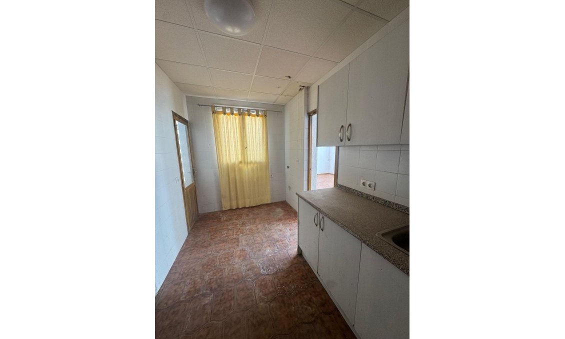 Resale - Apartment -
Guardamar del Segura
