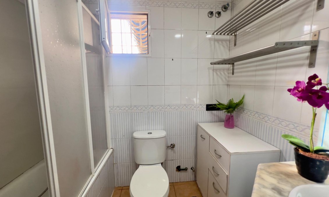 Segunda mano - Bungalow -
Torrevieja - Torreblanca