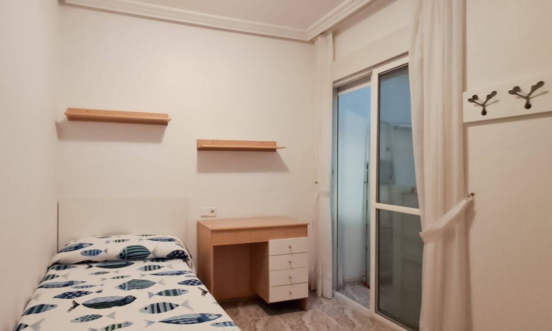 Használt Ingatlanok - Apartman -
Torrevieja - Playa del Cura