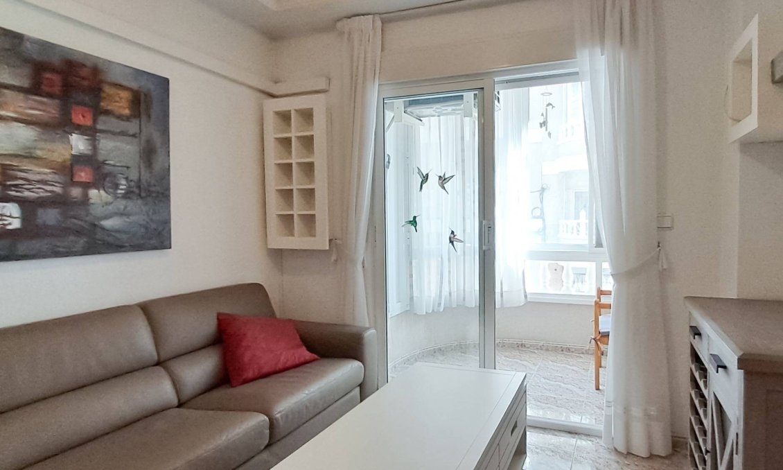 Használt Ingatlanok - Apartman -
Torrevieja - Playa del Cura