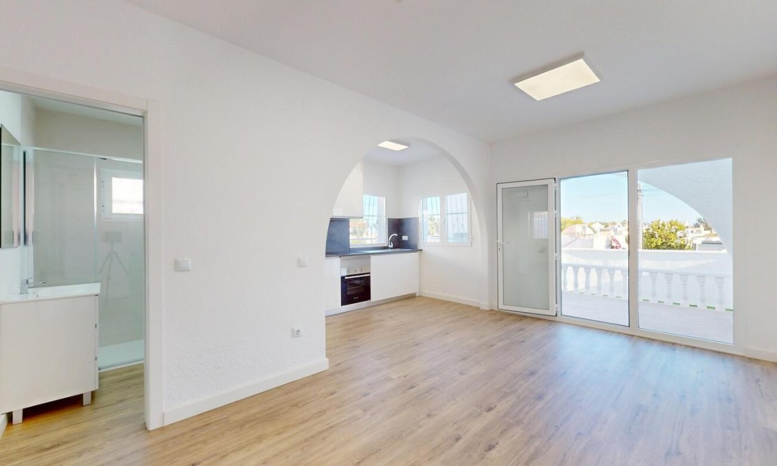 Segunda mano - Bungalow -
Orihuela Costa - Costa Blanca