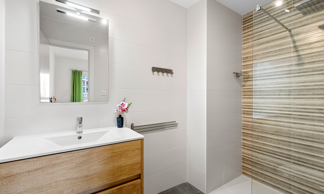 Wiederverkauf - Wohnung -
Alicante - Costa Blanca