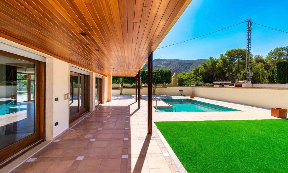 Wiederverkauf - Villa -
Alfas del Pí - Costa Blanca