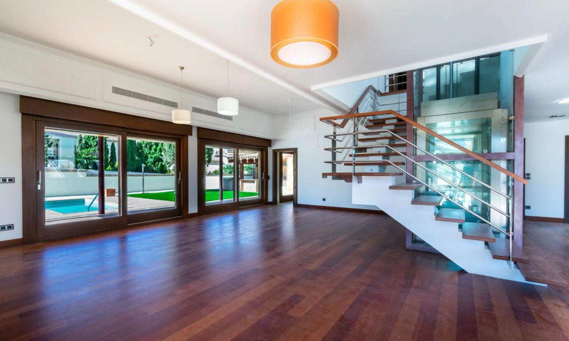 Wiederverkauf - Villa -
Alfas del Pí - Costa Blanca