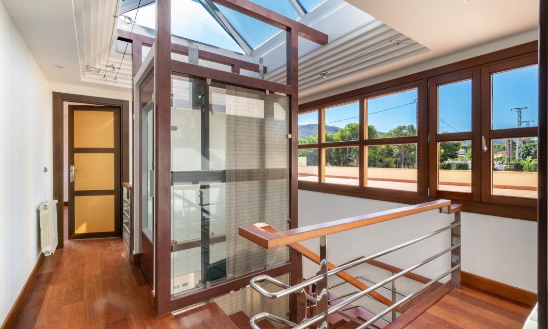 Wiederverkauf - Villa -
Alfas del Pí - Costa Blanca