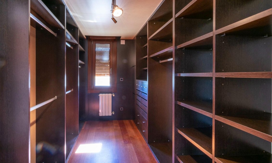 Wiederverkauf - Villa -
Alfas del Pí - Costa Blanca