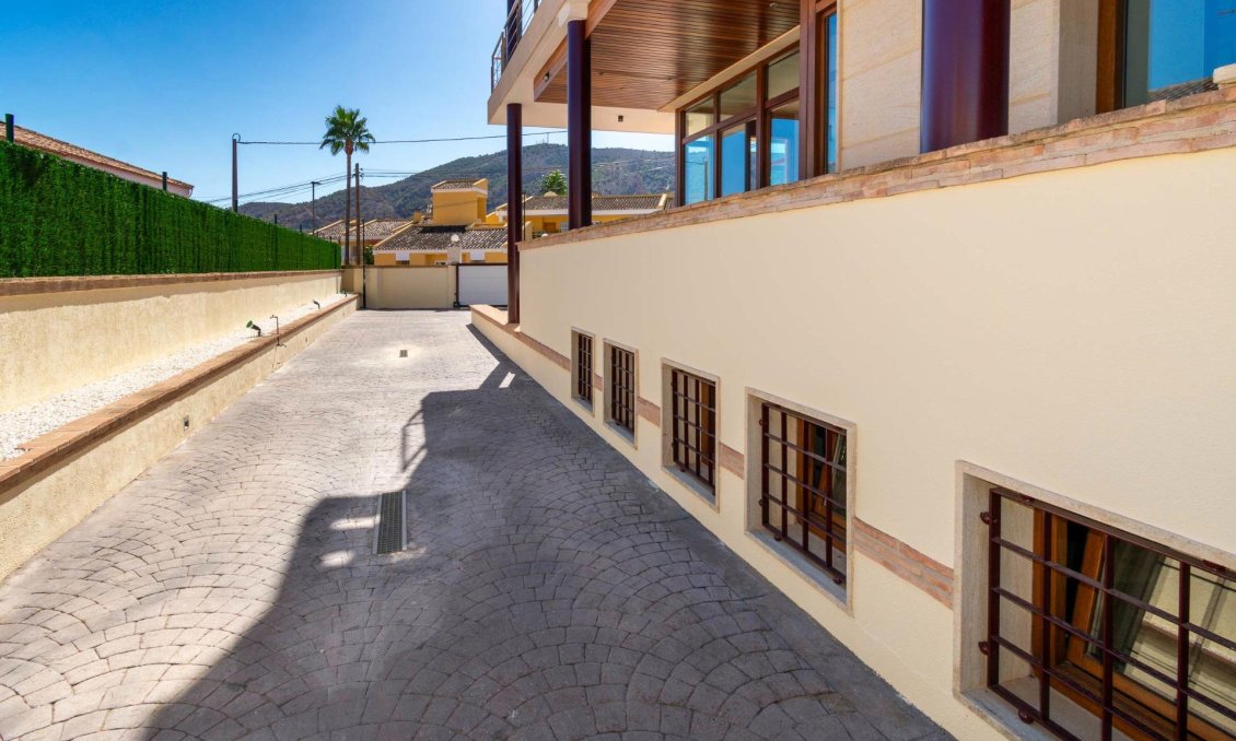 Wiederverkauf - Villa -
Alfas del Pí - Costa Blanca