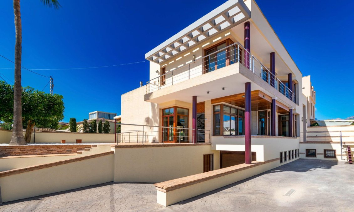 Wiederverkauf - Villa -
Alfas del Pí - Costa Blanca