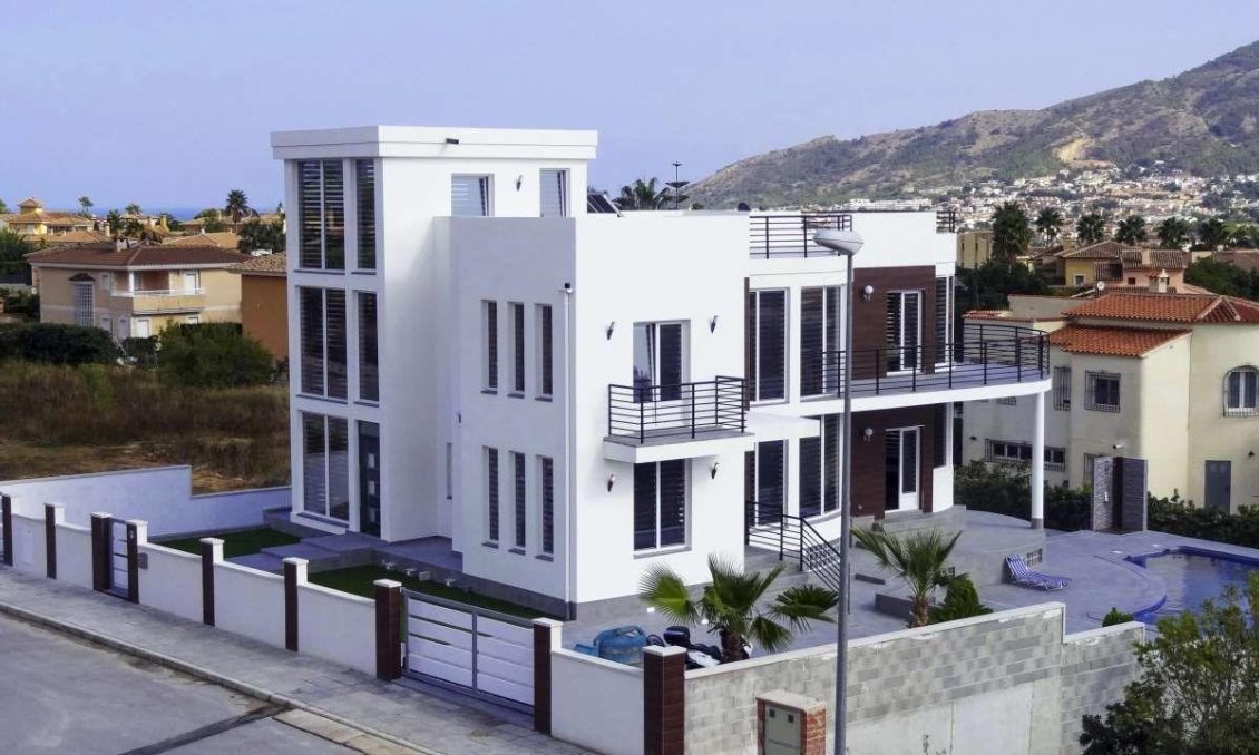 Wiederverkauf - Villa -
Alfas del Pí - Costa Blanca