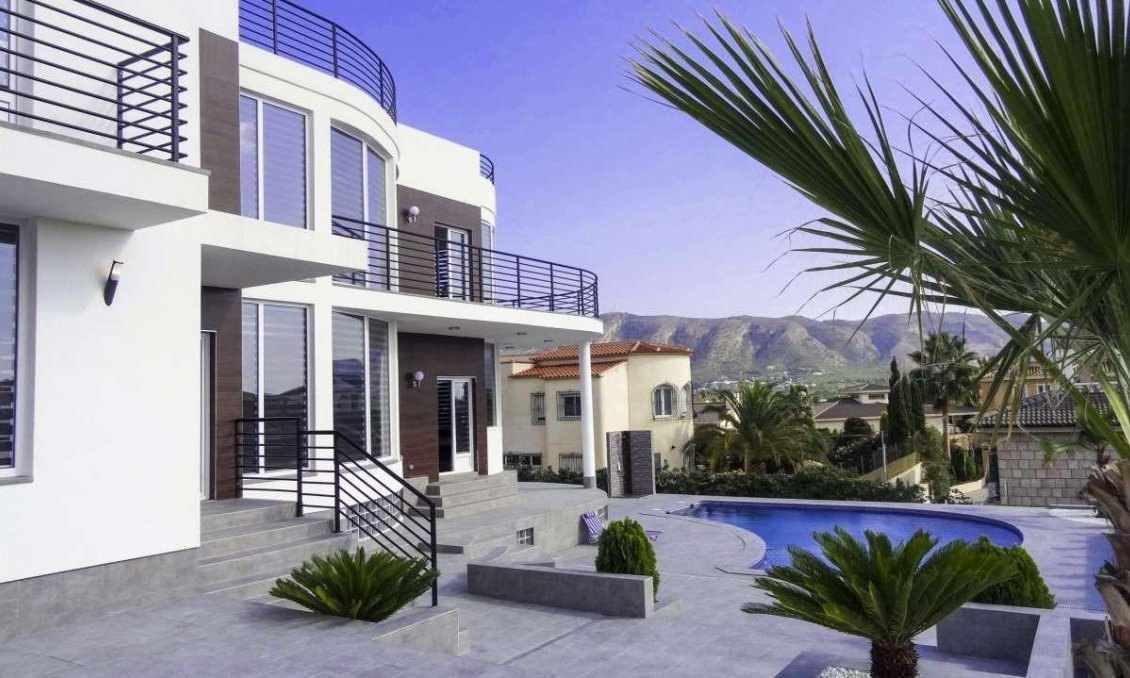 Wiederverkauf - Villa -
Alfas del Pí - Costa Blanca