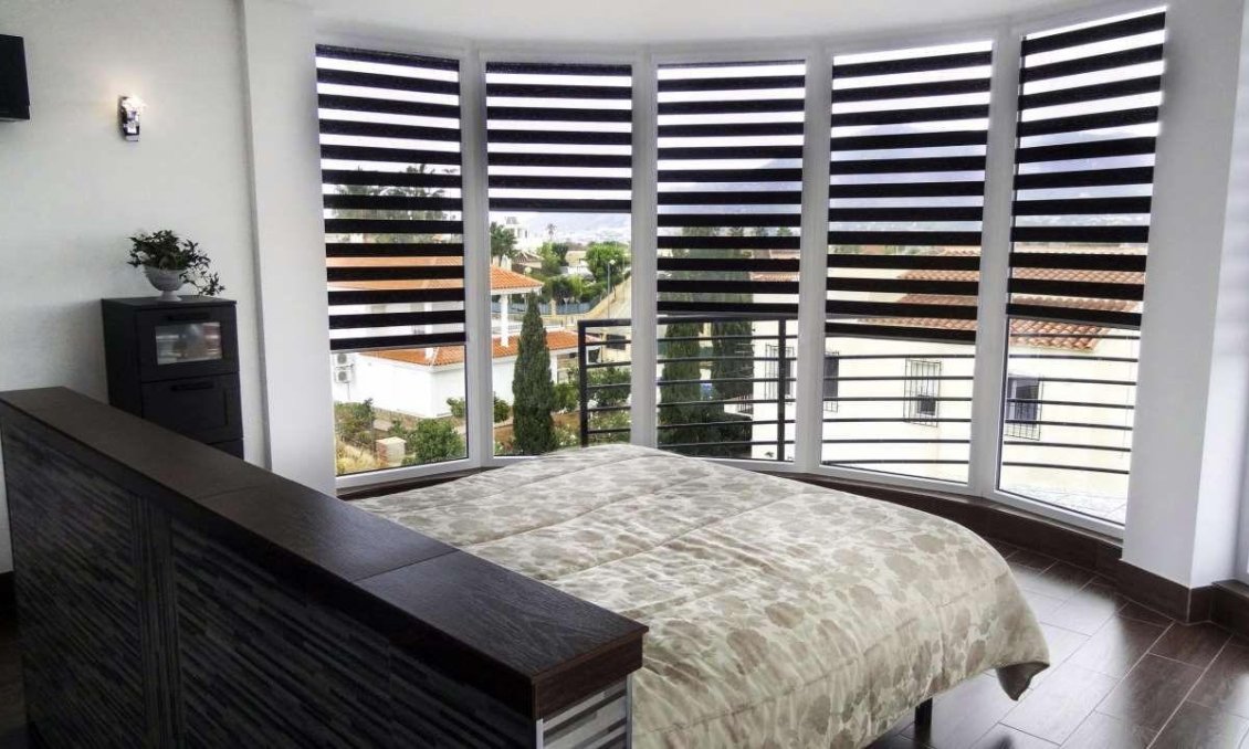 Wiederverkauf - Villa -
Alfas del Pí - Costa Blanca