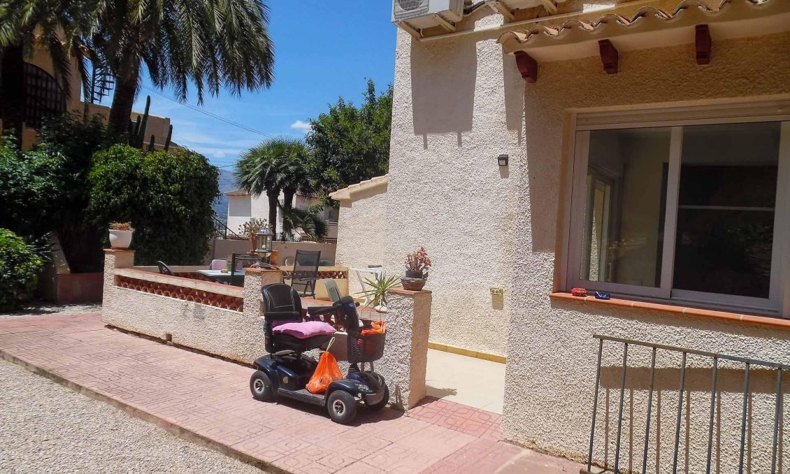 Wiederverkauf - Villa -
Alfas del Pí - Costa Blanca