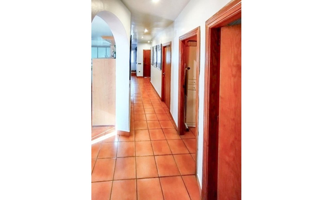 Revente - Villa -
Alfas del Pí - Costa Blanca