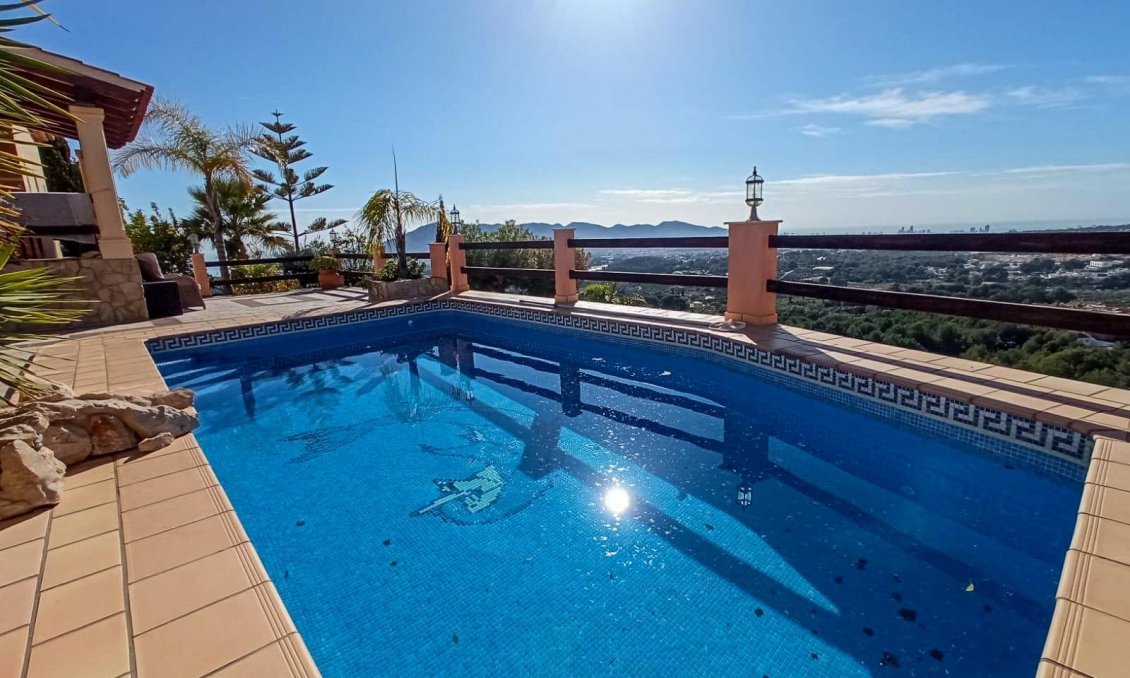 Segunda mano - Villa -
Alfas del Pí - Costa Blanca