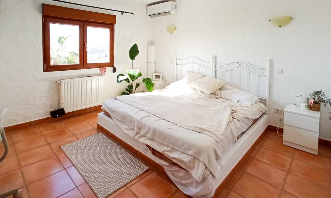 Segunda mano - Villa -
Alfas del Pí - Costa Blanca