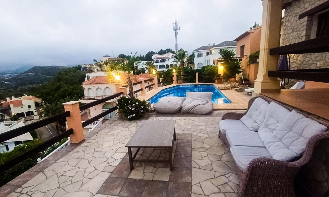 Segunda mano - Villa -
Alfas del Pí - Costa Blanca