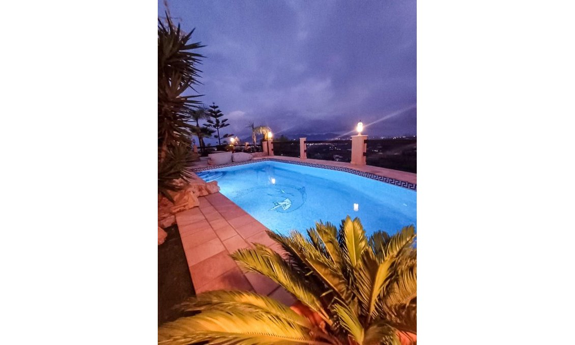 Segunda mano - Villa -
Alfas del Pí - Costa Blanca