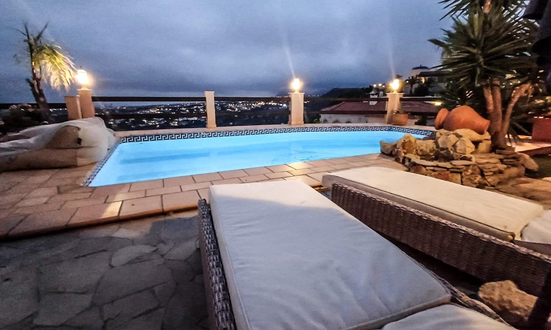 Segunda mano - Villa -
Alfas del Pí - Costa Blanca