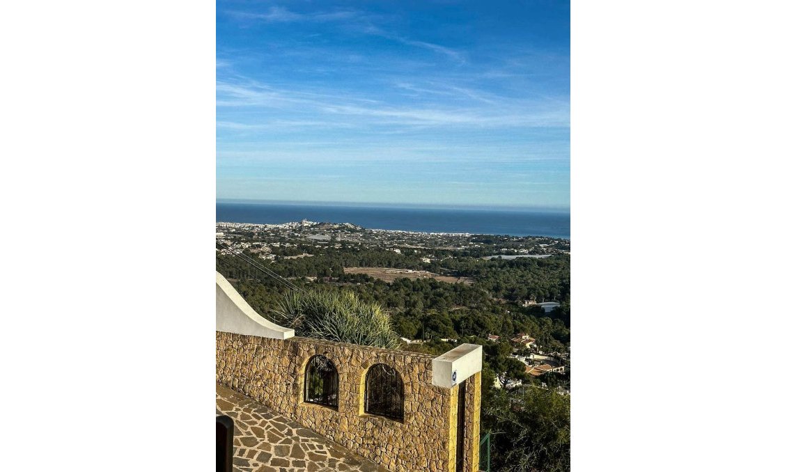 Segunda mano - Villa -
Alfas del Pí - Costa Blanca