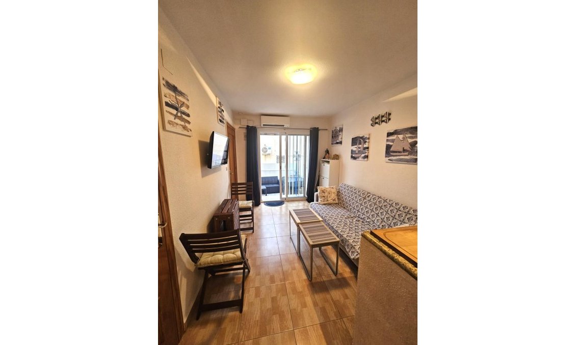 Resale - Bungalow -
Torrevieja - Los Balcones