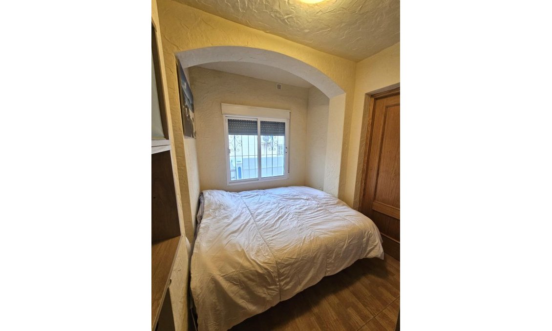 Resale - Bungalow -
Torrevieja - Los Balcones