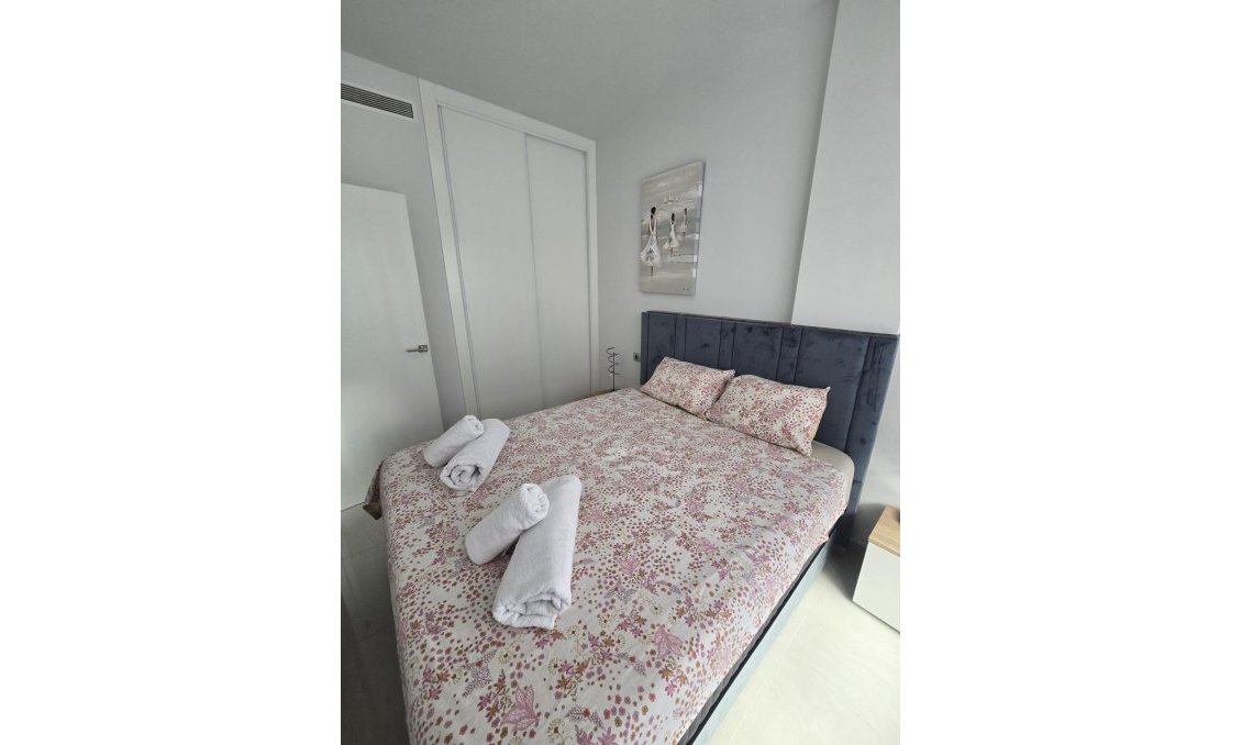 Wiederverkauf - Wohnung -
Torrevieja - Estacion De Autobuses