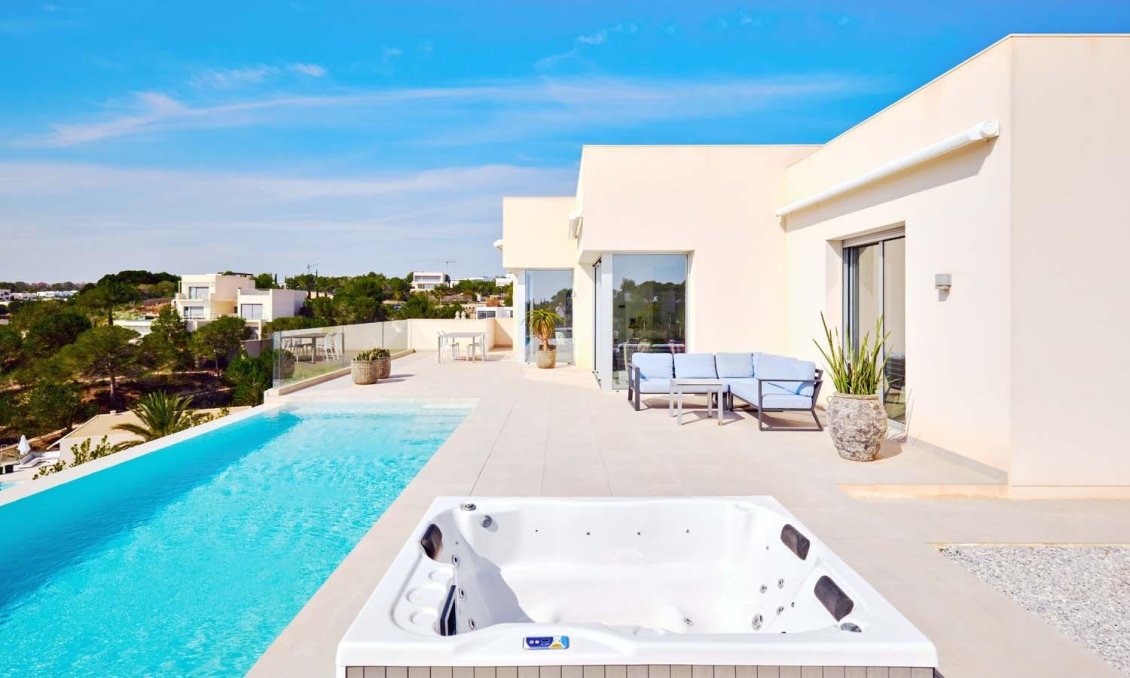 Wiederverkauf - Villa -
Orihuela - Las Colinas Golf